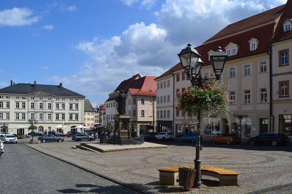 marktplatz eisleben weitaufnahme